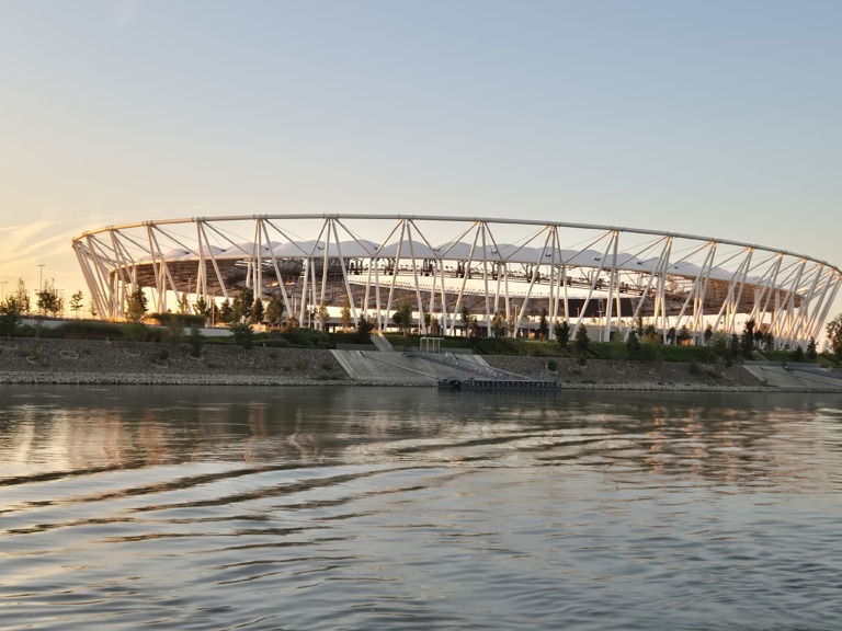 Leichtathletikstadion Budapest – Foto: Ingrid RIEDLER