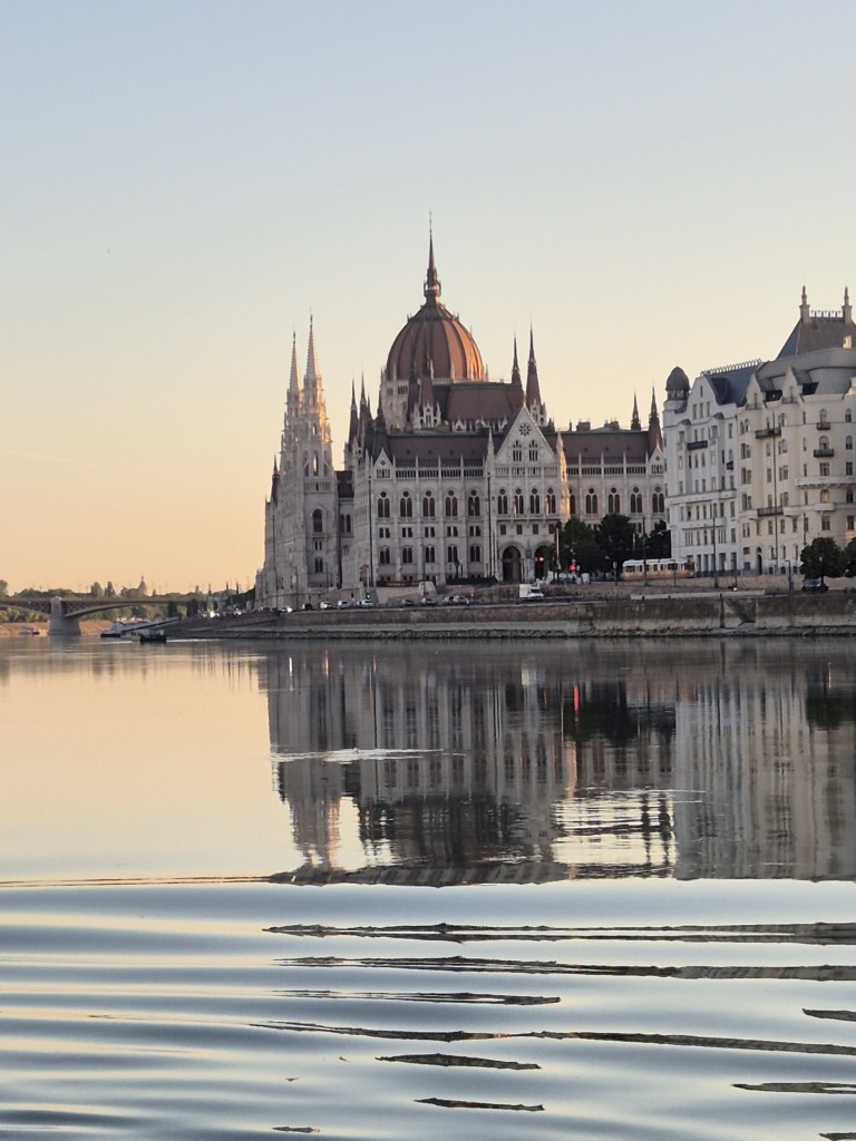 Budapest Morgenstimmung – Foto: Ingrid RIEDLER
