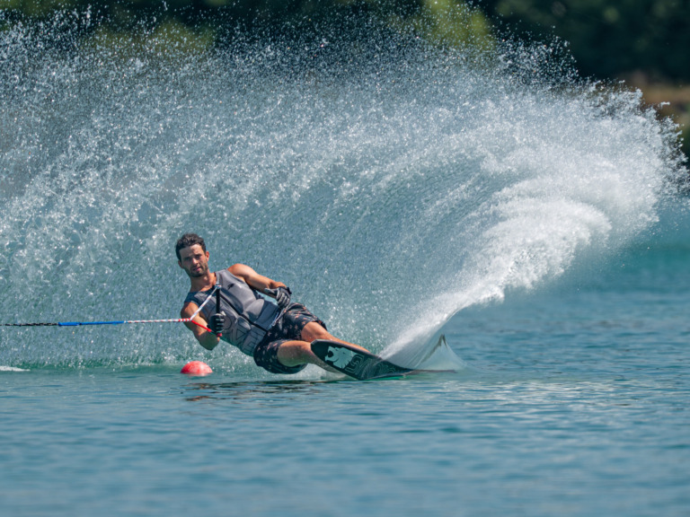 Wasserschi-Slalom – Foto: Stefan Wachter