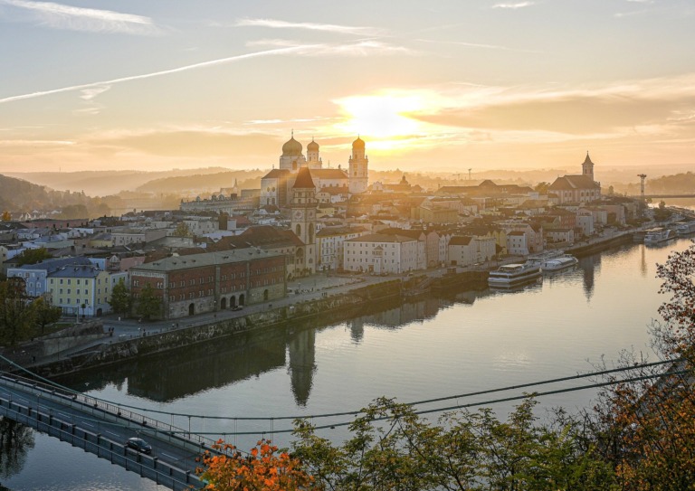 Passau-Altstadt im Gegenlicht – Foto: Stefan Wachter