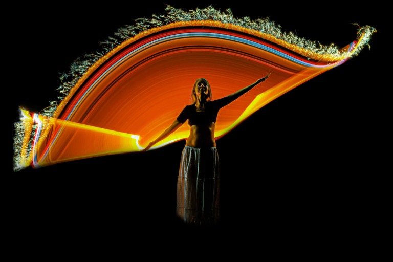 Lightpainting-am-Osterbach – Foto: Maximilian Plöderl